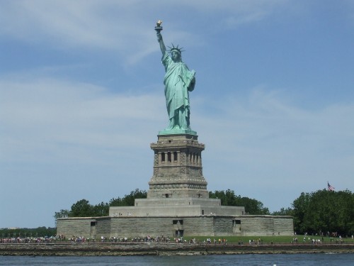 statue_of_liberty_place